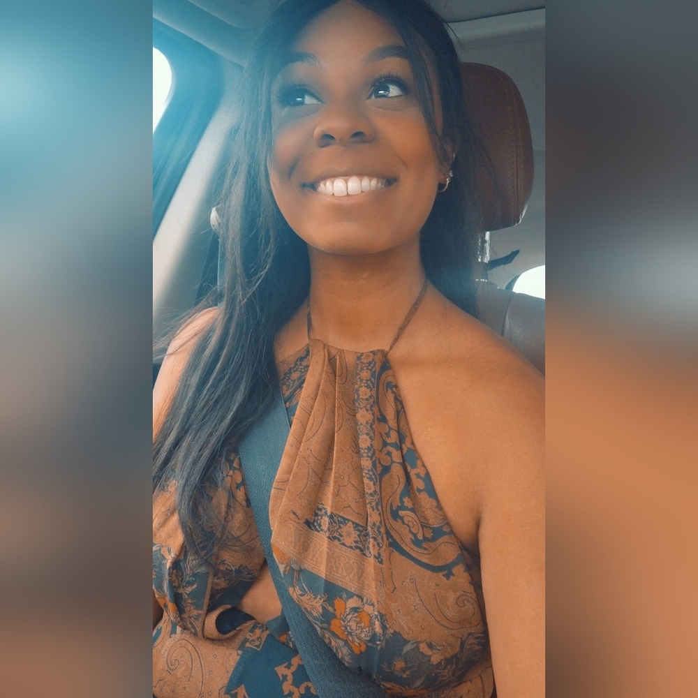 Meet your Posher, Monica